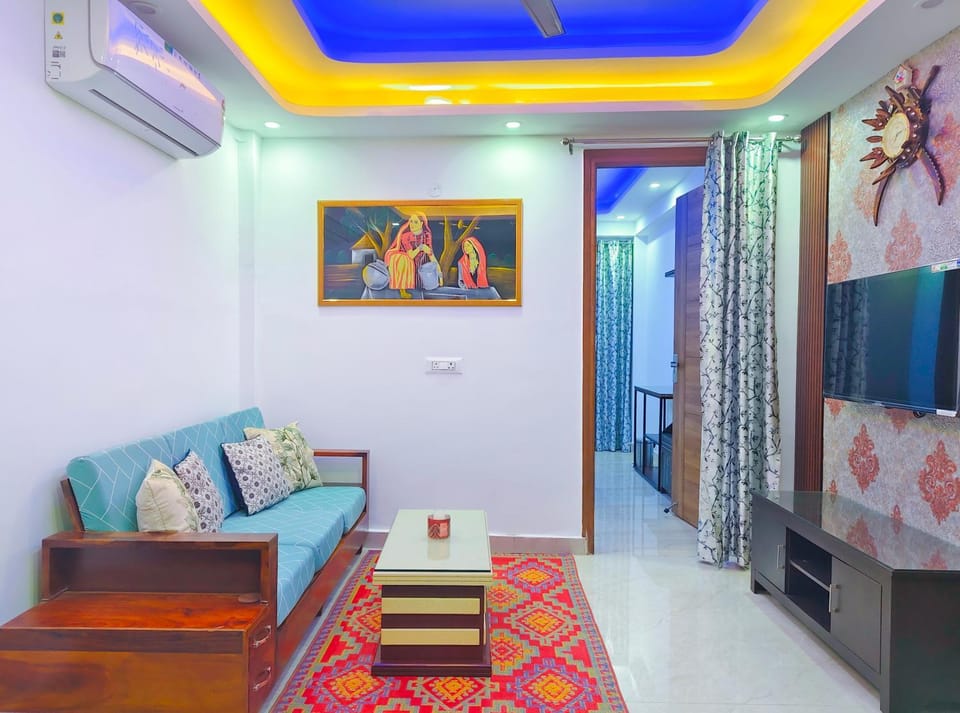 TV and multimedia, Living room, Seating area, air conditioner