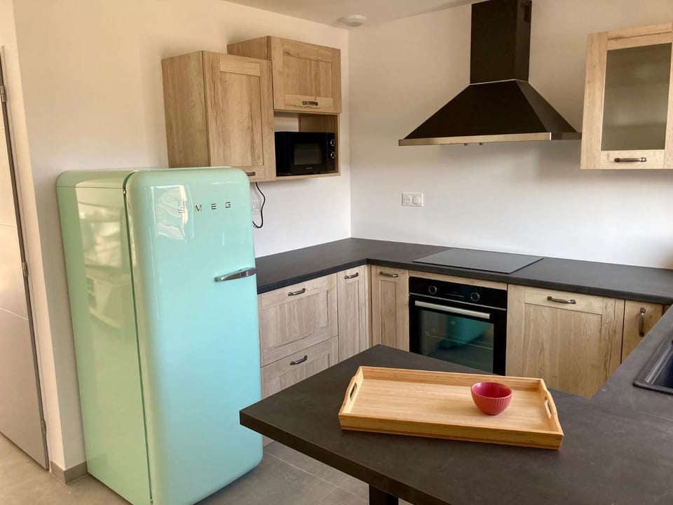 dishwasher, oven, stove