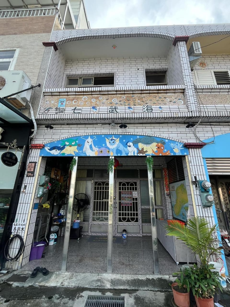 Patio, Balcony/Terrace, Quiet street view