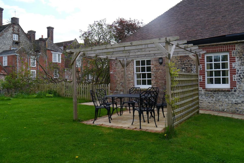 Patio, Garden view