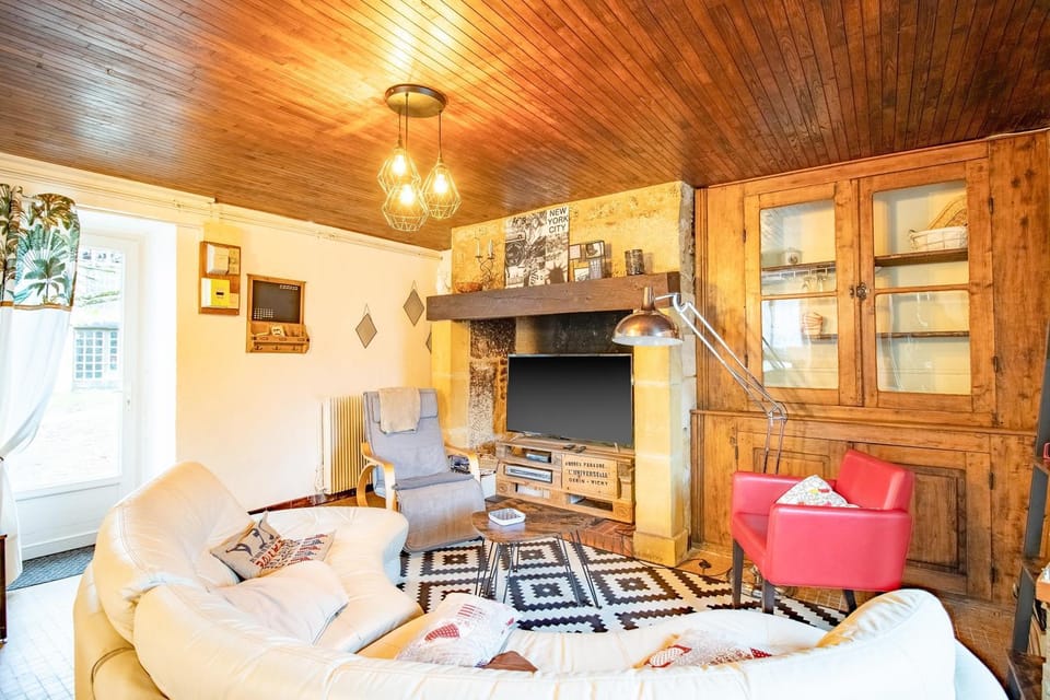 Property building, Living room