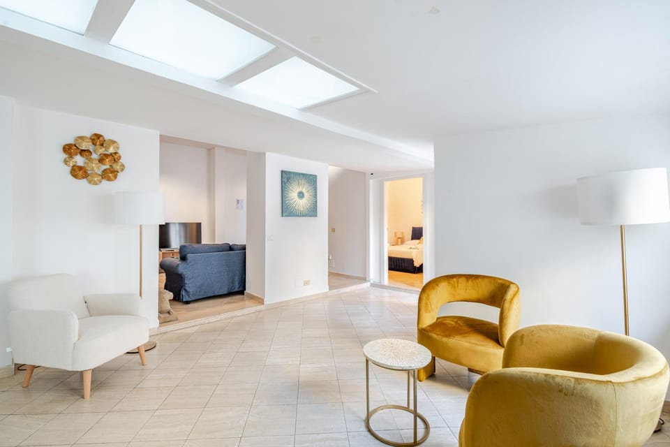 TV and multimedia, Living room, Seating area