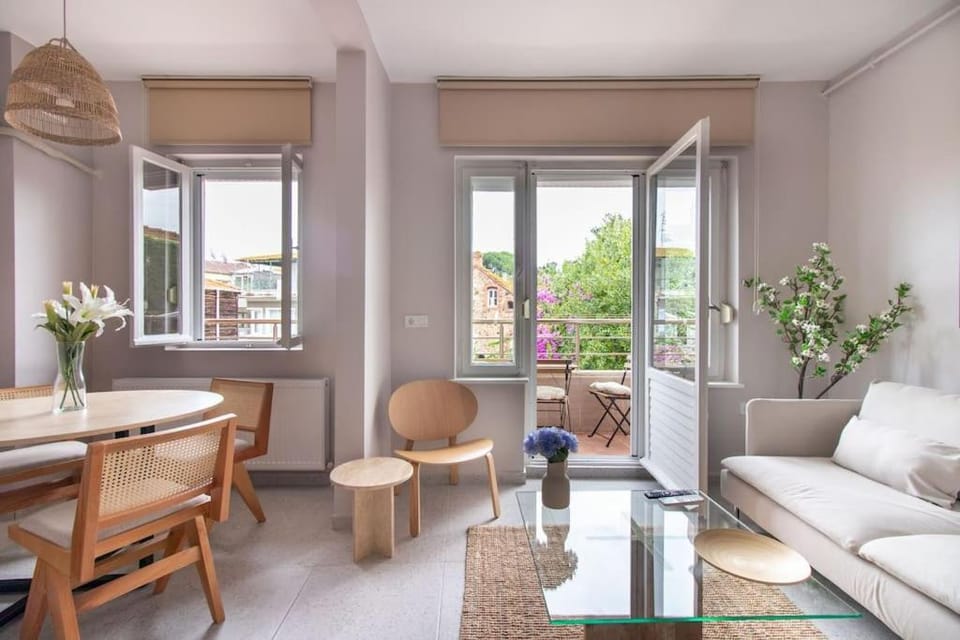 2BR House W Island Charm Apartment in Istanbul