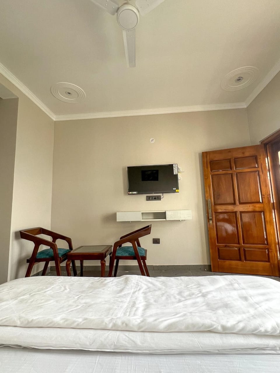TV and multimedia, Dining area
