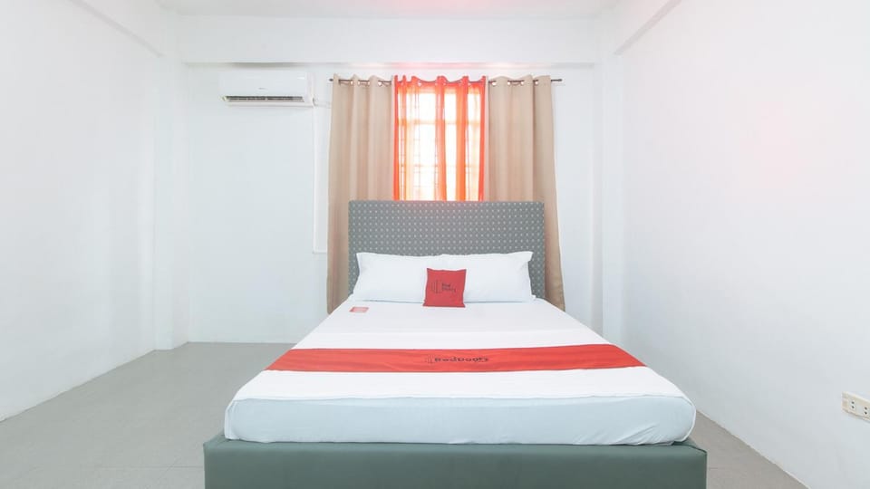 Bed, TV and multimedia, Photo of the whole room, Bedroom, air conditioner