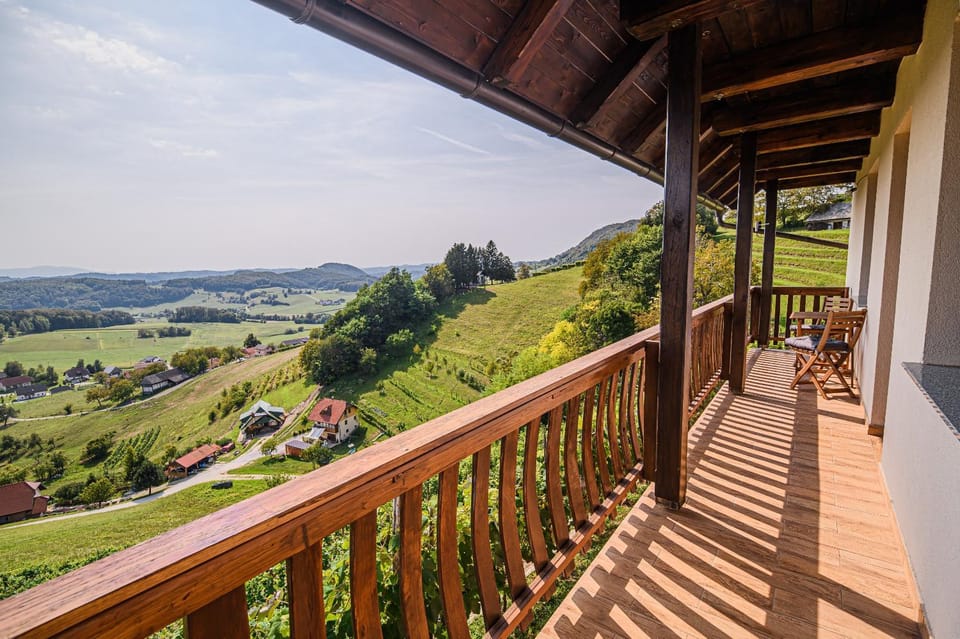 Day, Natural landscape, View (from property/room), Balcony/Terrace, Mountain view