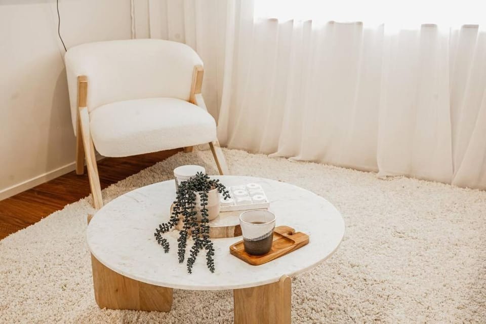 Four Palms, 8 min walk to Beach- Pet Friendly House in Cairns