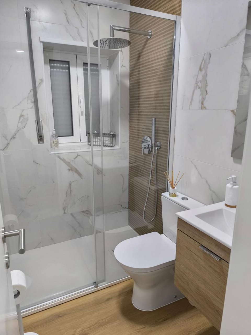 Shower, Toilet, Bathroom