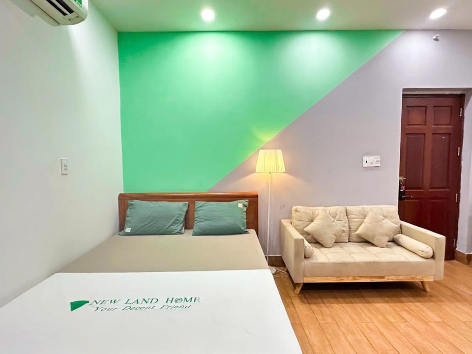 Bed, Photo of the whole room, air conditioner