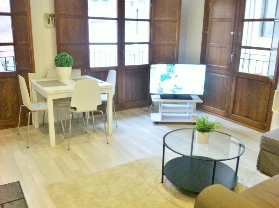 Superb Central Market Apt Apartment in Valencia