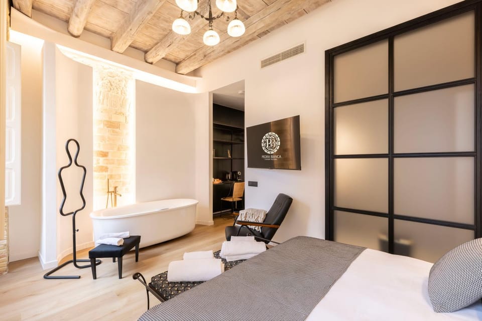 Pedra Bianca Luxury Rooms Bed and Breakfast in Cagliari