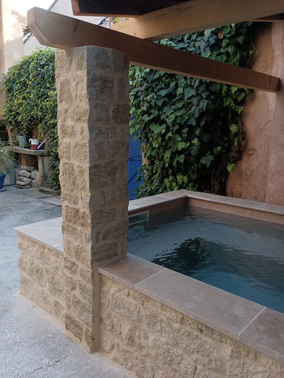 Swimming pool