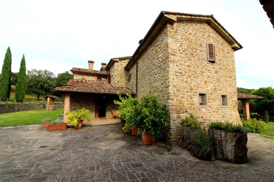 Property building, Facade/entrance, Garden