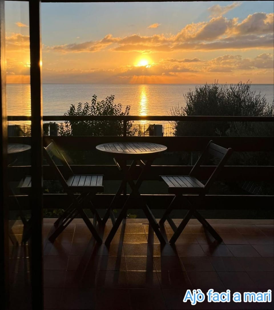 Balcony/Terrace, Sea view, Sunrise