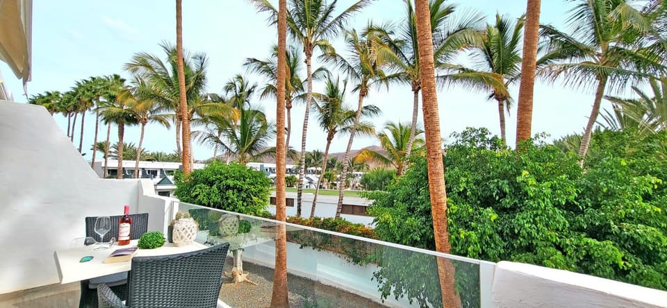 View (from property/room), Balcony/Terrace