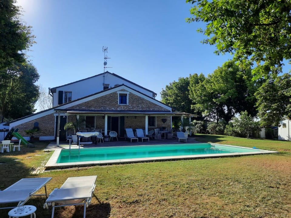 Property building, Garden view, Pool view