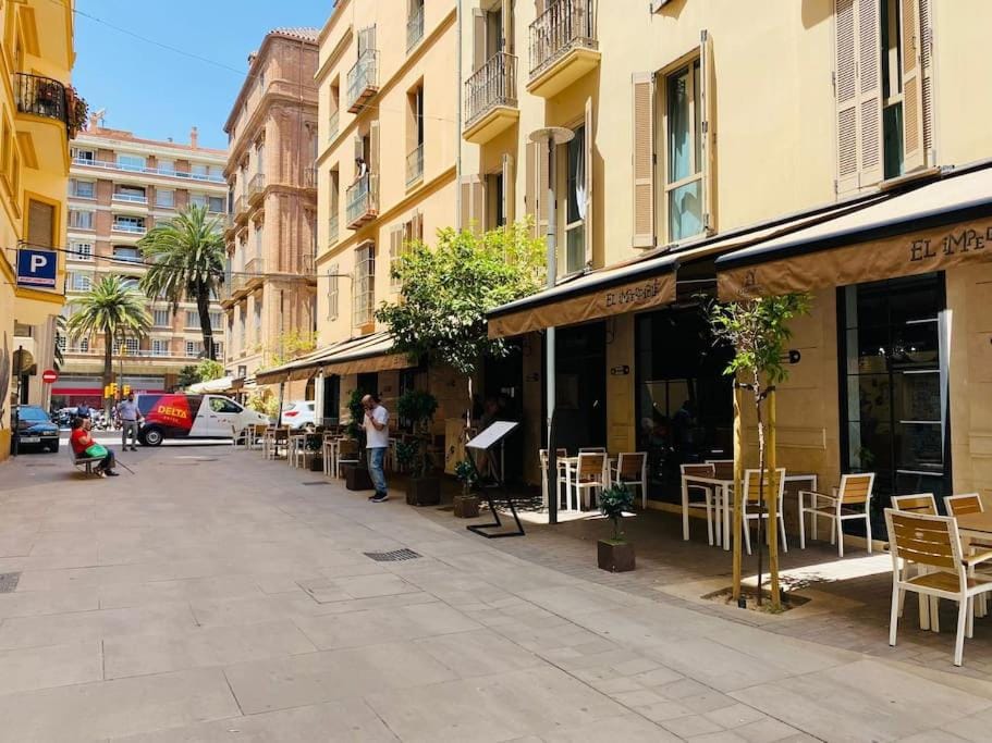 Grande y moderno en el multicultural barrio Soho Apartment in Malaga