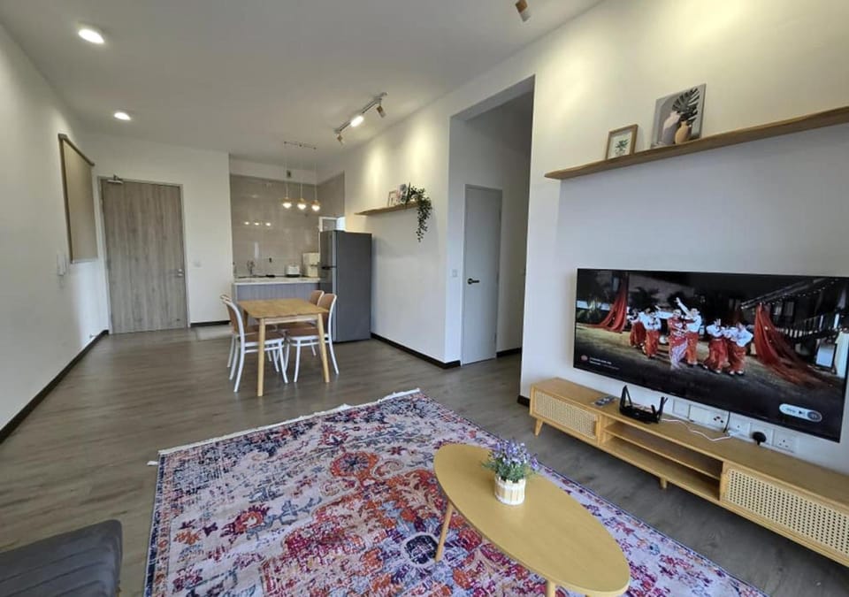 Living room, Dining area, storage