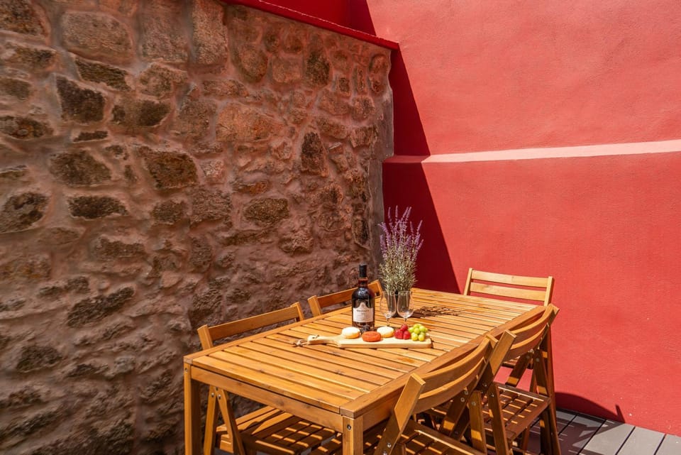 Patio, Seating area