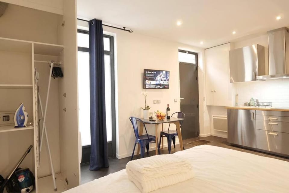 MyKeypers - Cozy Studio near Canal Saint Martin Apartment in Paris