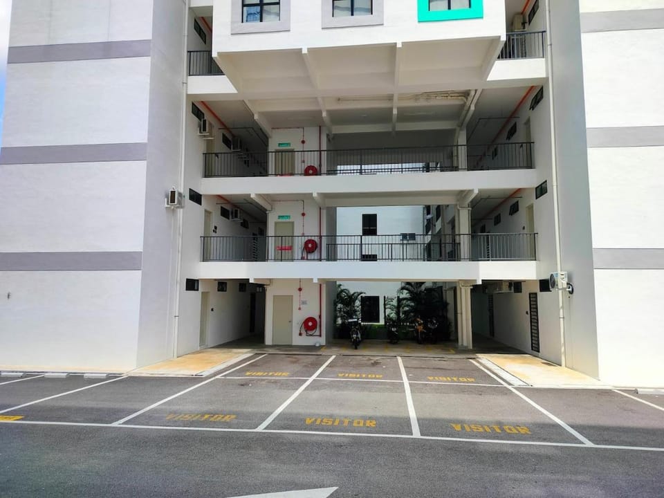 IFS SoHo Basic Homestay Entire Home Apartment in Perak Tengah District
