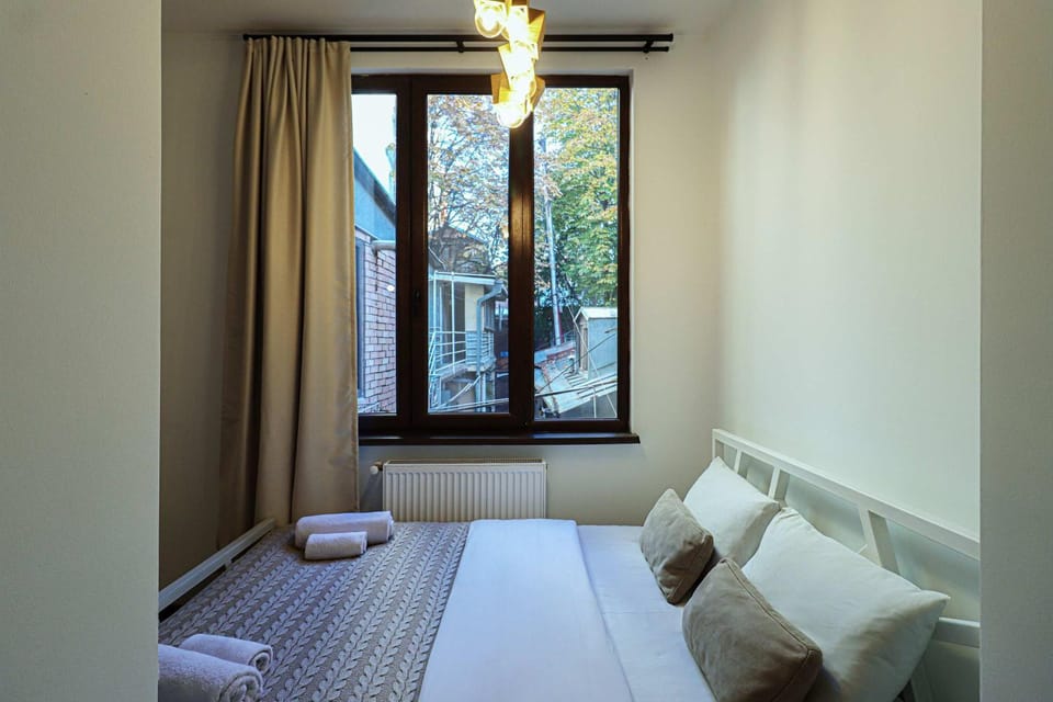 Cozy Vera Apt - By Wehost Apartment in Tbilisi, Georgia