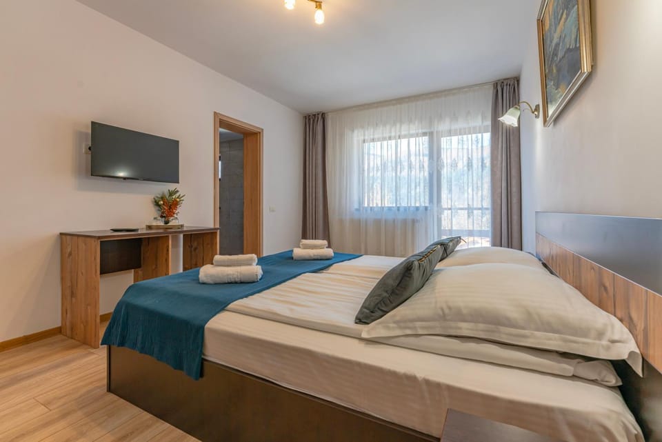 TV and multimedia, towels