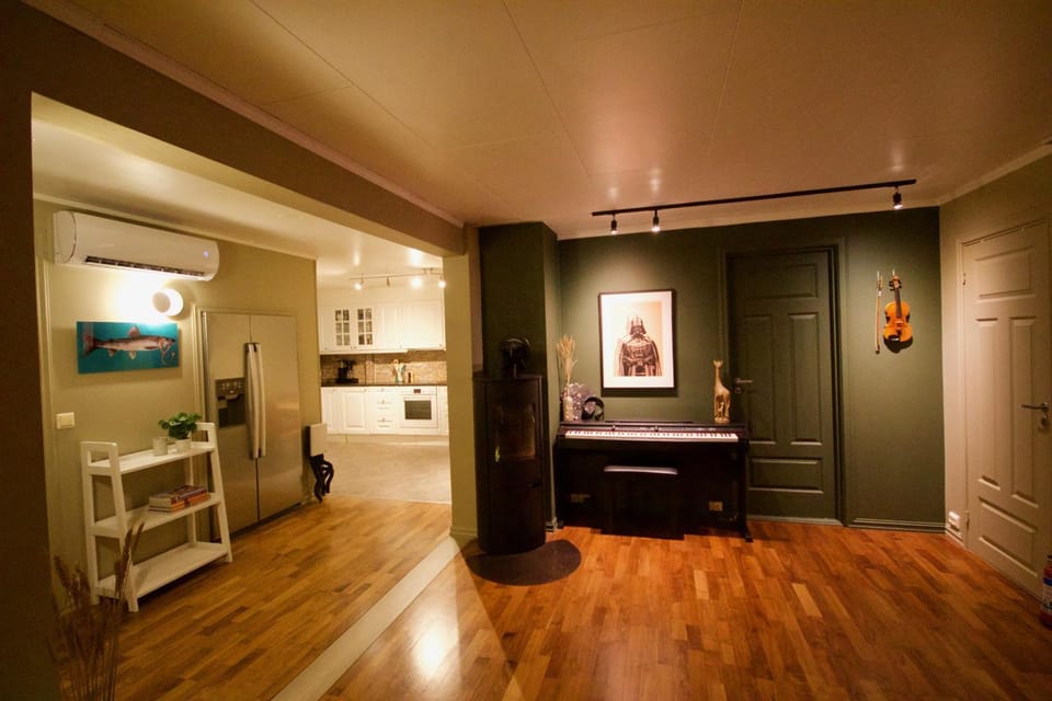 Living room, fireplace