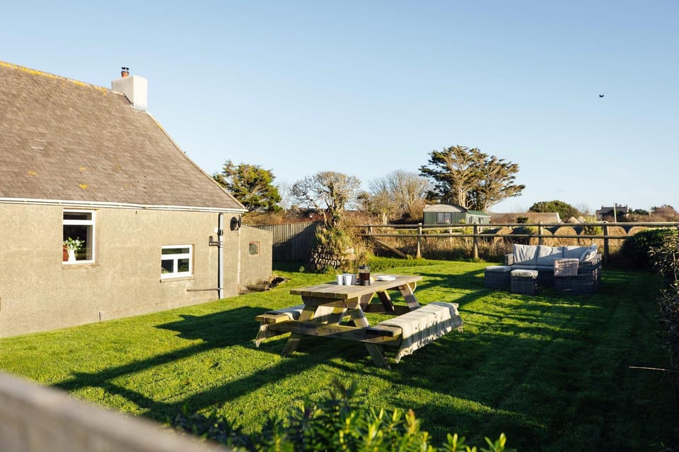 South Nolton Farmhouse House in Nolton and Roch