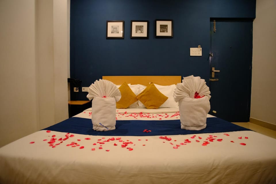 Blue City Palace - Near Chennai Airport Hotel in Chennai