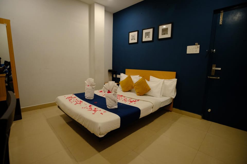 Blue City Palace - Near Chennai Airport Hotel in Chennai