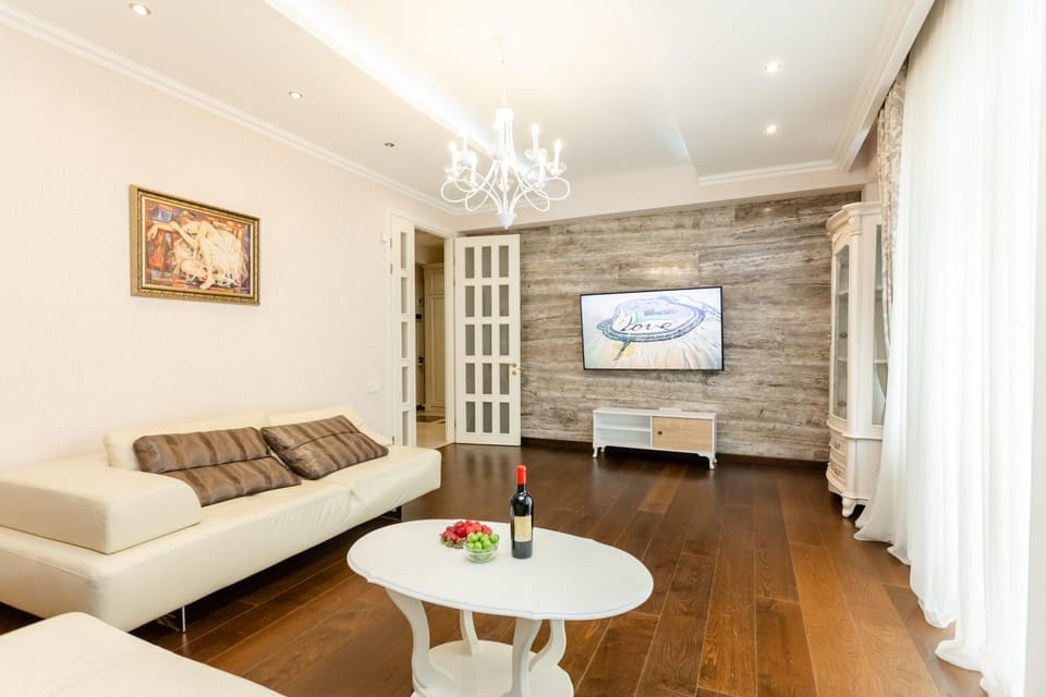 TV and multimedia, Seating area