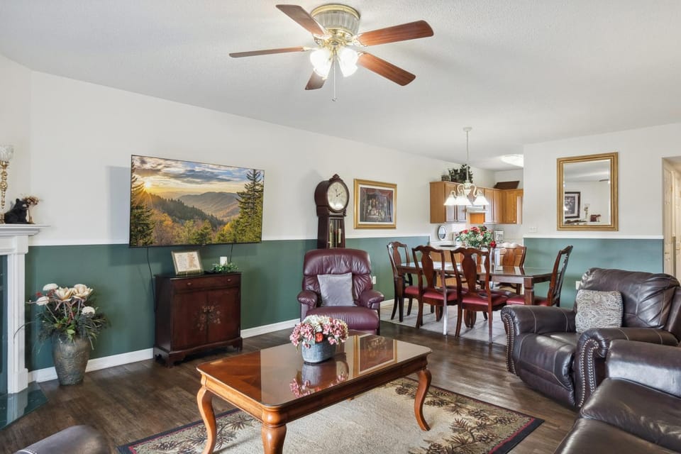 WP533 Blessed Beyond Measure House in Pigeon Forge