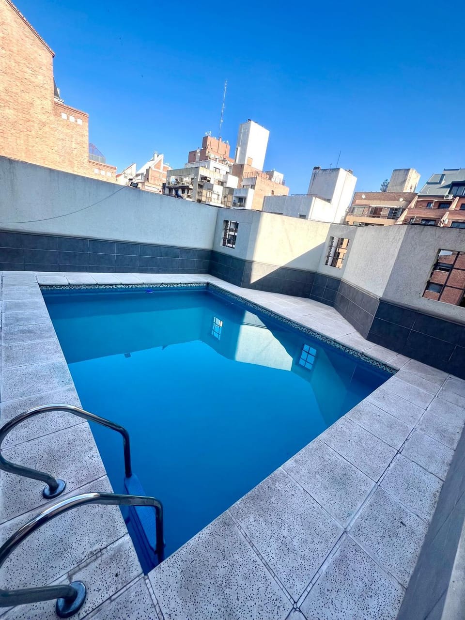 Swimming pool, Swimming pool