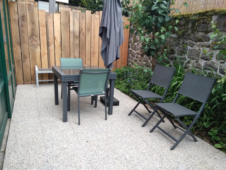 Patio, Garden, Balcony/Terrace