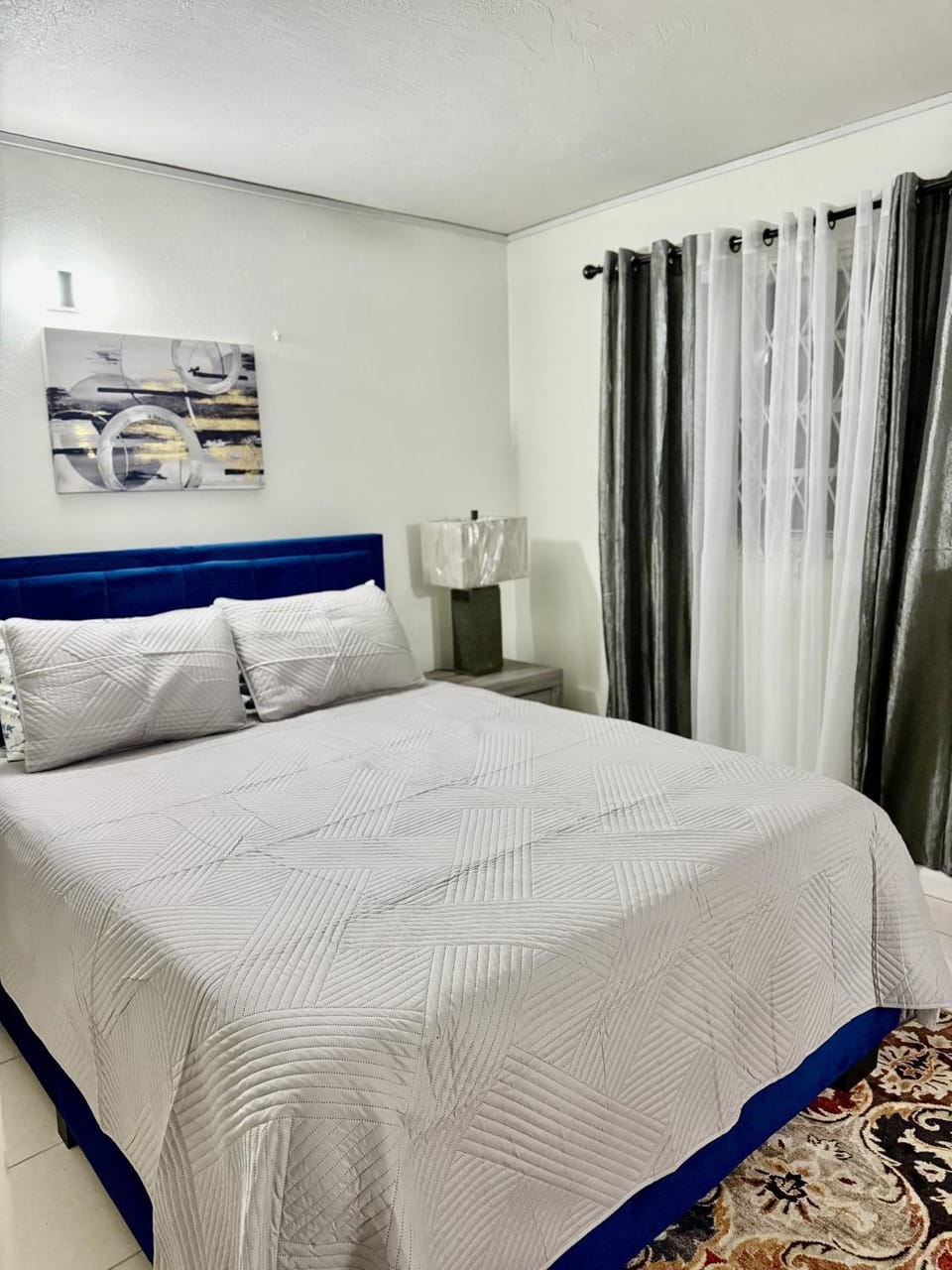 Photo of the whole room, Bedroom
