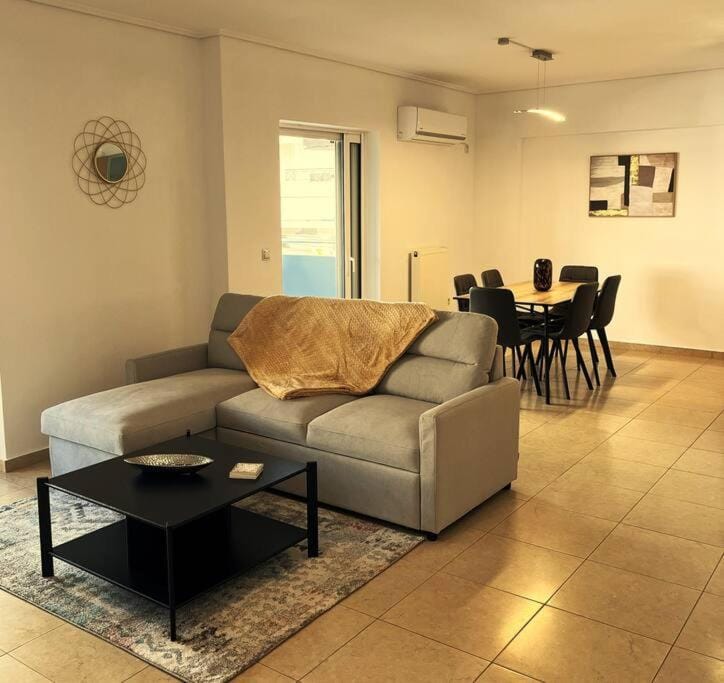 Living room, Seating area, Dining area, air conditioner