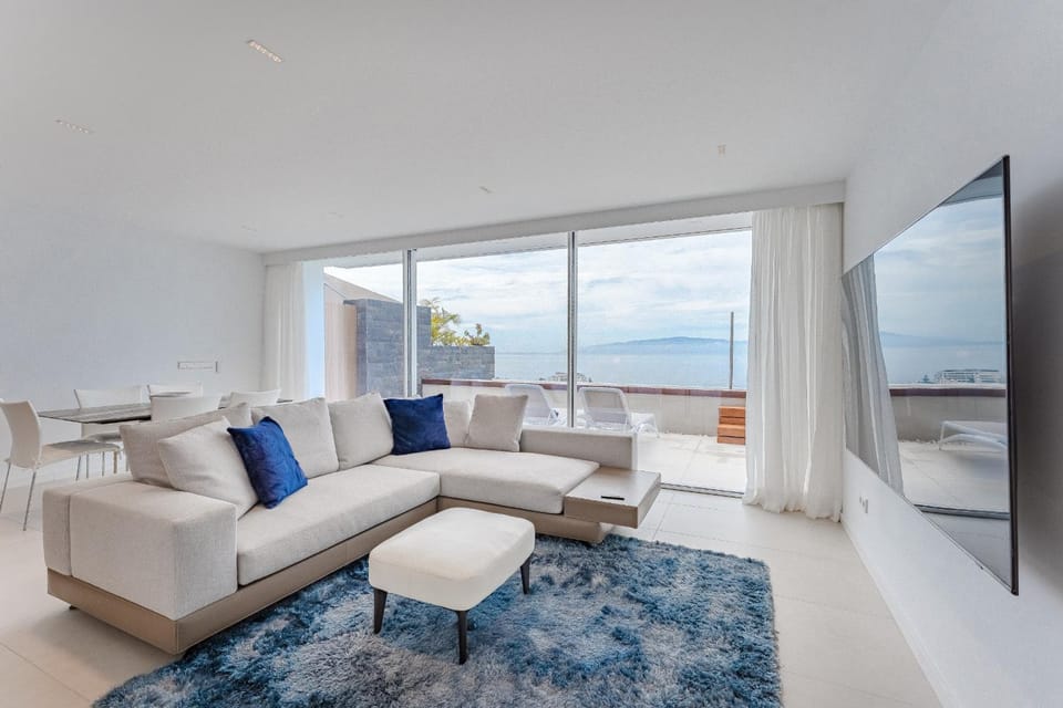 SVB Aquasuites Luxury Penthouse - A02 Apartment in Acantilados de Los Gigantes