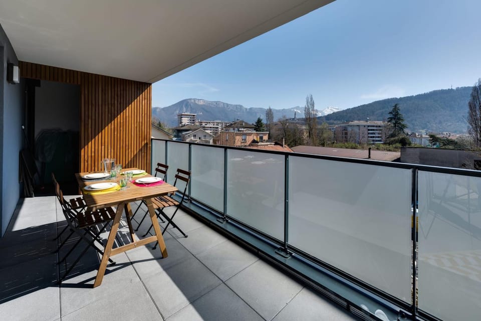 Origami - T3 new & cozy 2 steps from the center of Annecy with WiFi & Apartment in Annecy