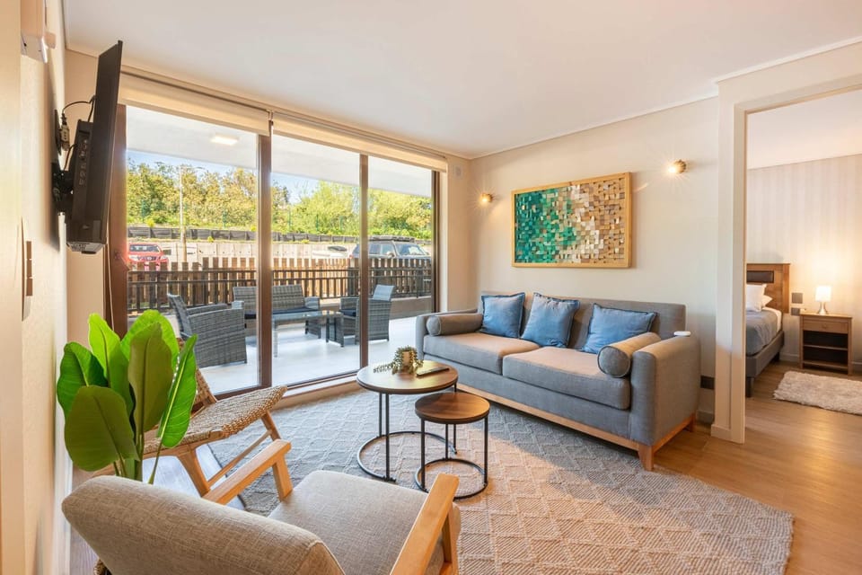 Balcony/Terrace, Living room