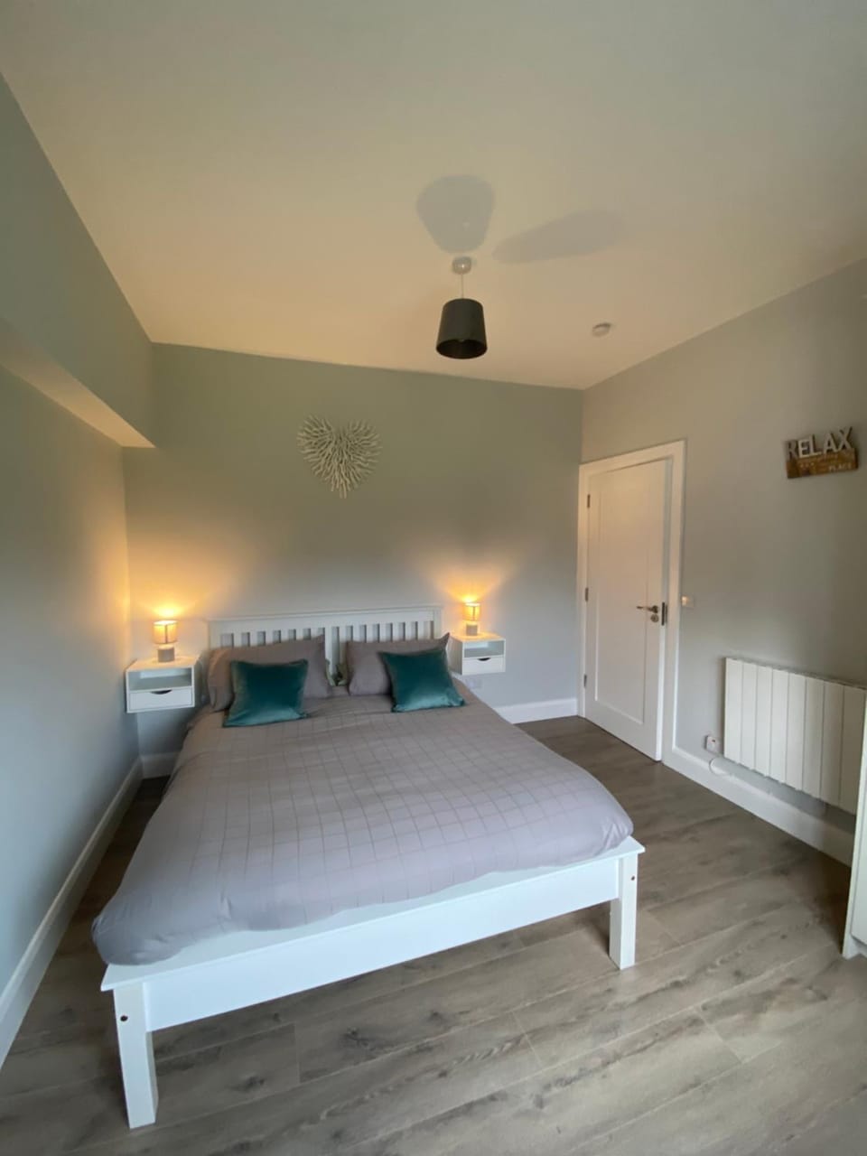 2 kingsize bedrooms at Castle View House Apartment in County Clare