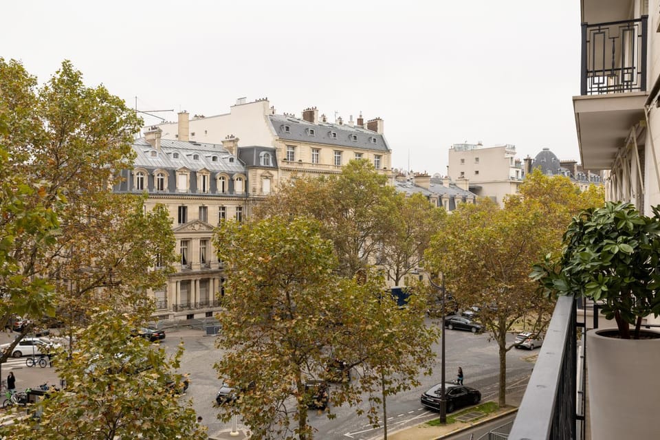 Property building, Neighbourhood, City view, Street view, Location