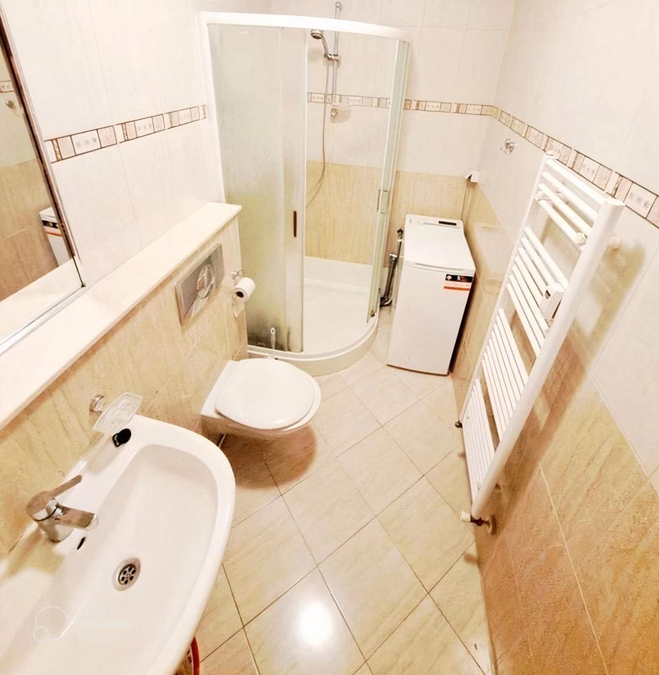 Shower, Bathroom, washing machine