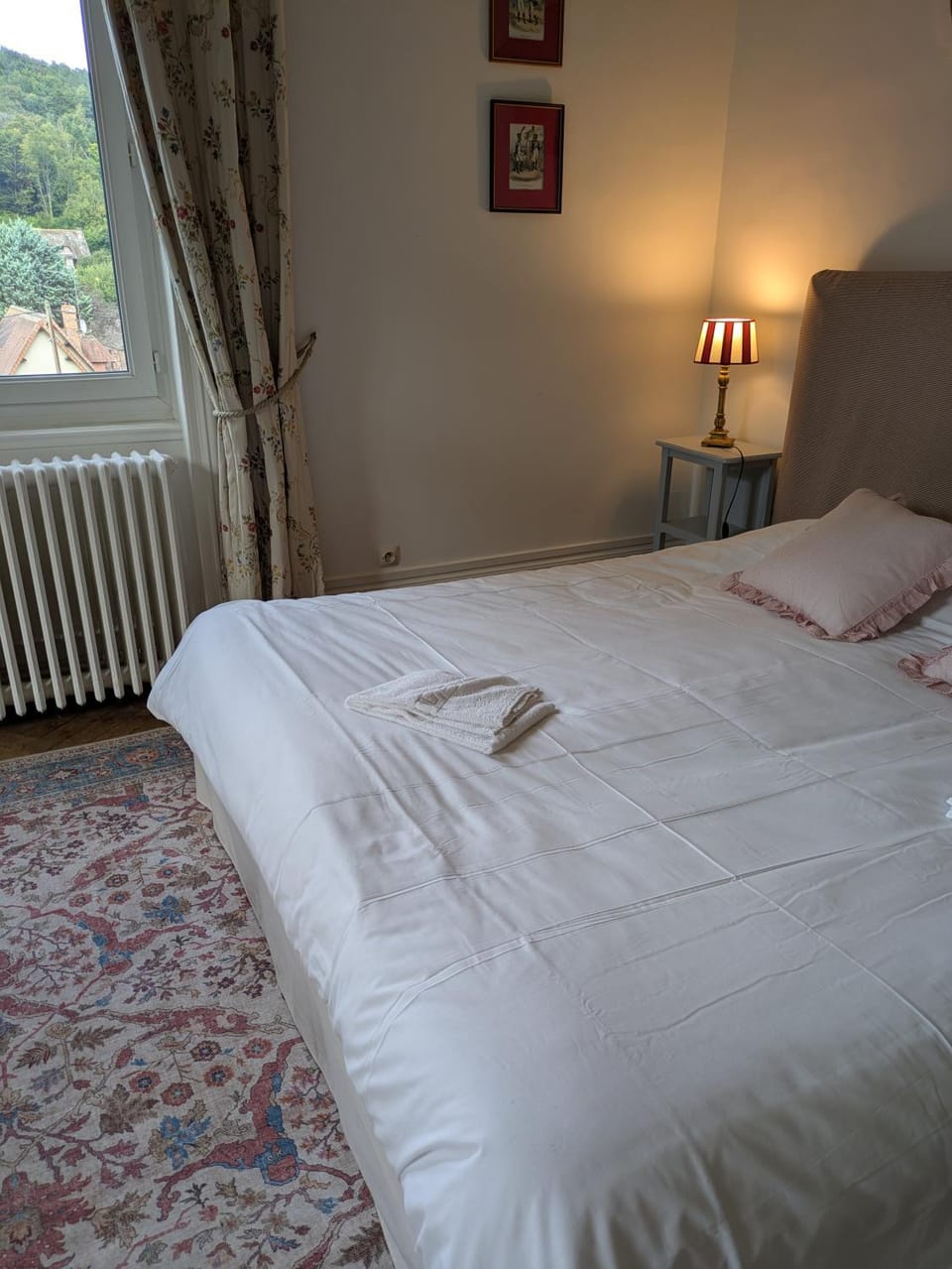 Chambre d'hôte - petit château à la campagne Bed and Breakfast in Normandy