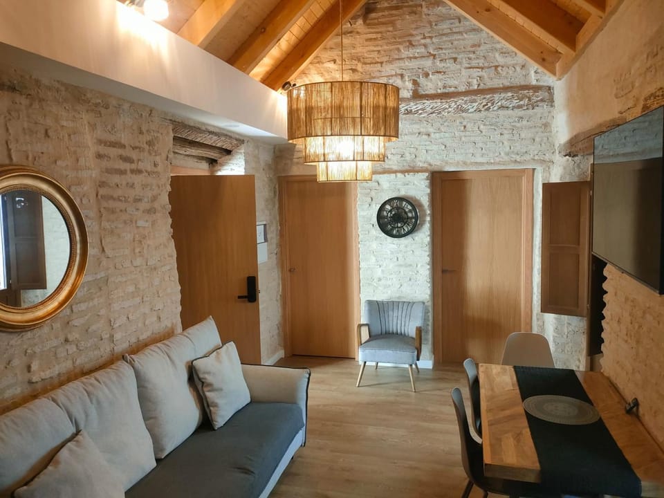 TV and multimedia, Living room, Photo of the whole room, Seating area