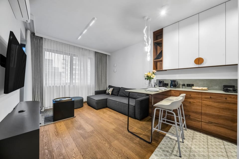 TV and multimedia, Kitchen or kitchenette, Living room, Seating area, Dining area, Evening entertainment