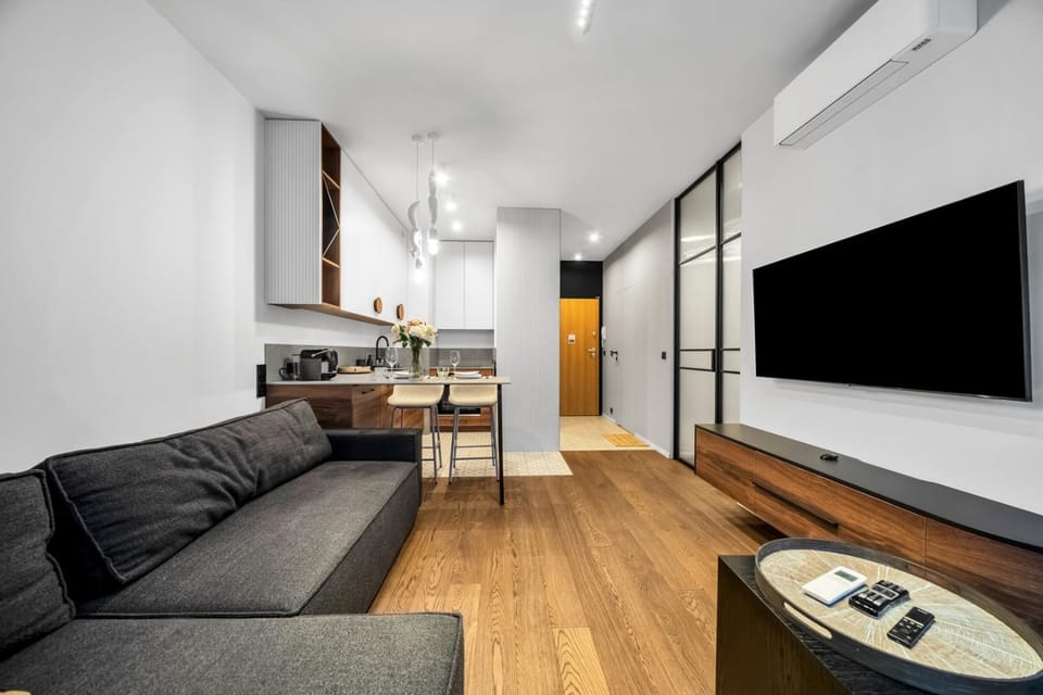 TV and multimedia, Kitchen or kitchenette, Living room, Seating area, Dining area, Evening entertainment