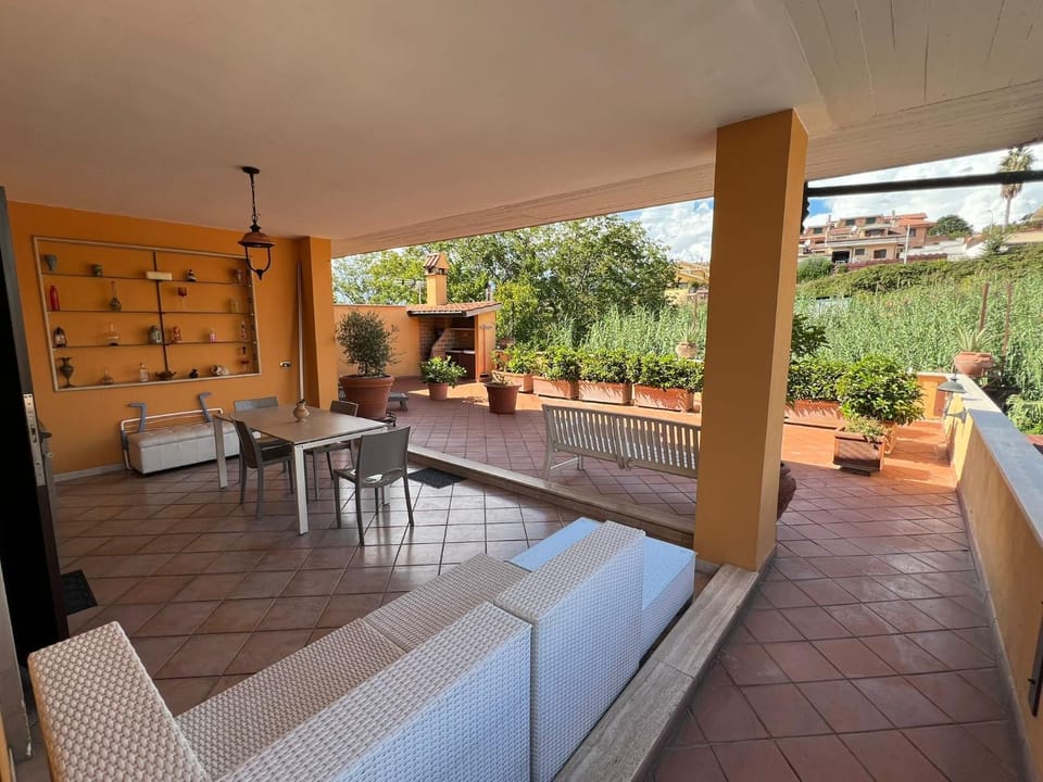 Marco Simone Home Apartment in Rome