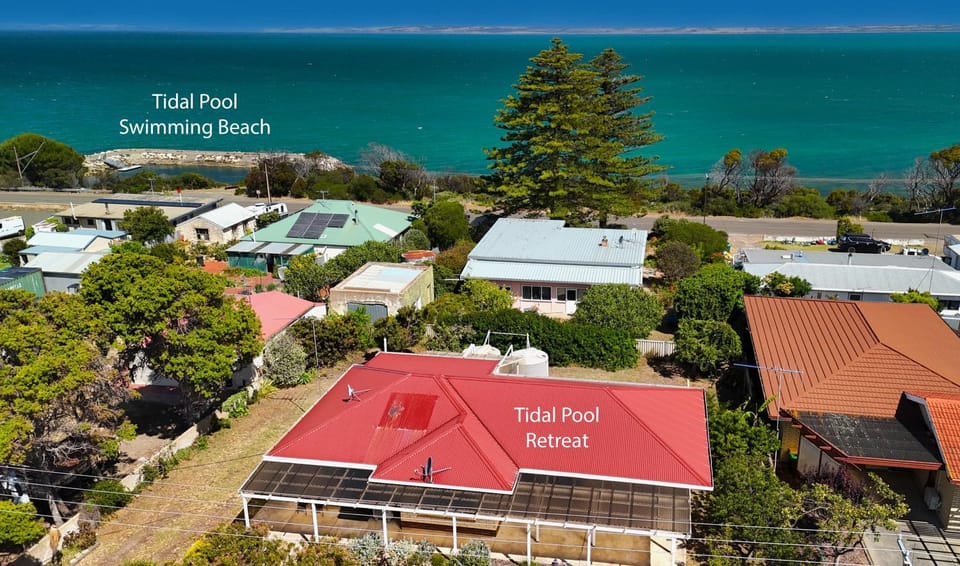 Tidal Pool Retreat - Central Kingscote - 50m to beach House in Kingscote
