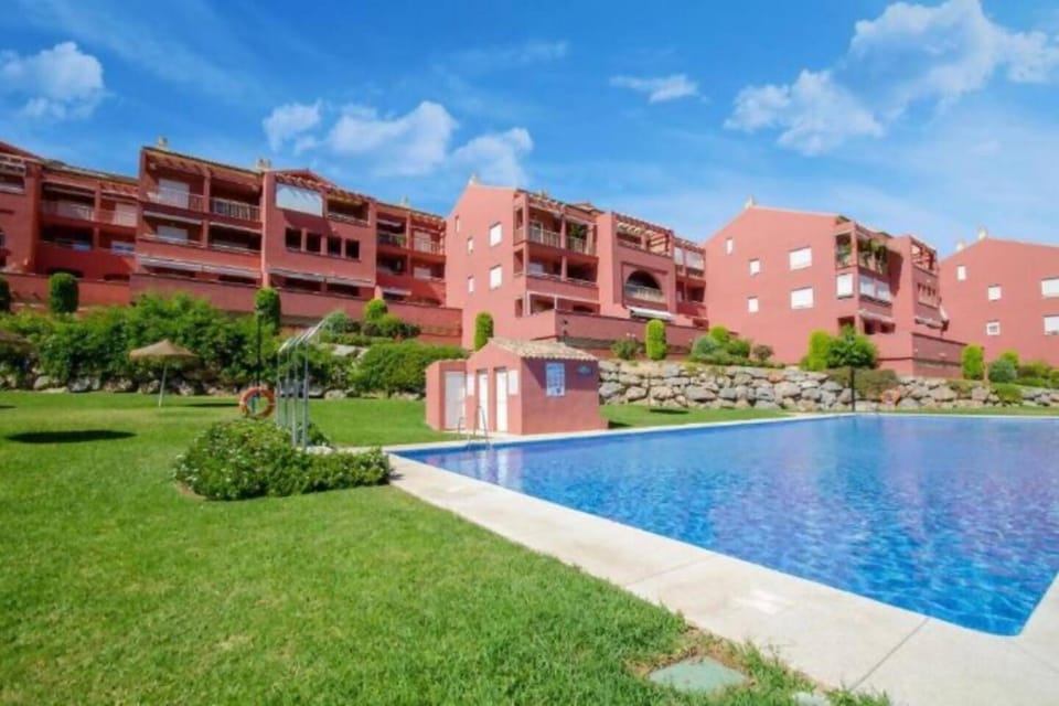 Marina Breeze Home Piscina Wi-Fi 2 Dorm 4 Pax Apartment in Benalmadena
